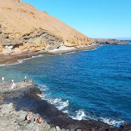 Tenerife South Sunny Terrace With View And Big Pool Aircon Dw Апартаменты *